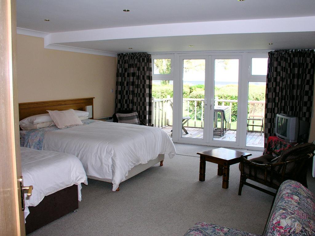 أوتيرارد Lakeland Midsummer Lakehouse الغرفة الصورة