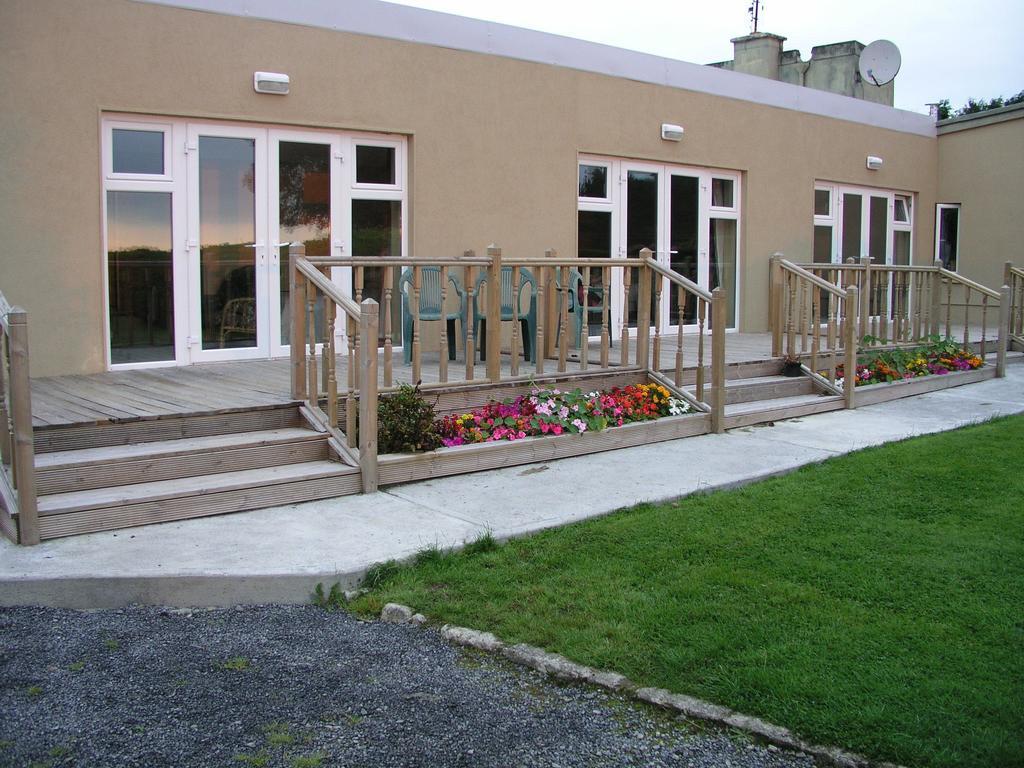 أوتيرارد Lakeland Midsummer Lakehouse المظهر الخارجي الصورة